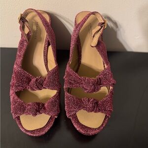 New AEROSOLES Pink Glitter Sandals with Bow
